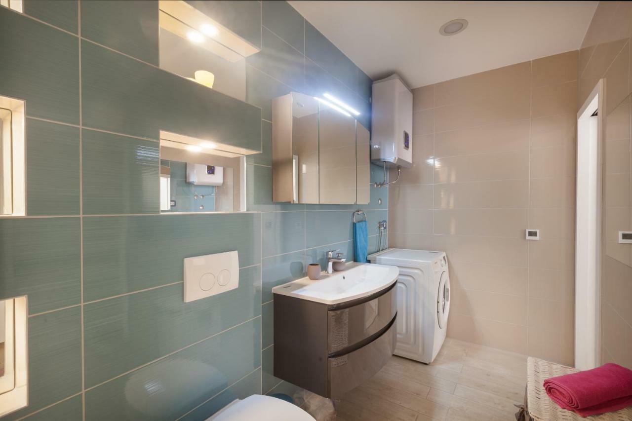 Studio Apartment Tia Makarska Exterior foto